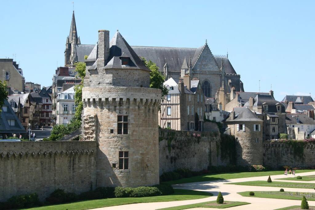 Suite Kassiopee, Romantisme, Balneo, Sauna Quimperlé Exteriér fotografie
