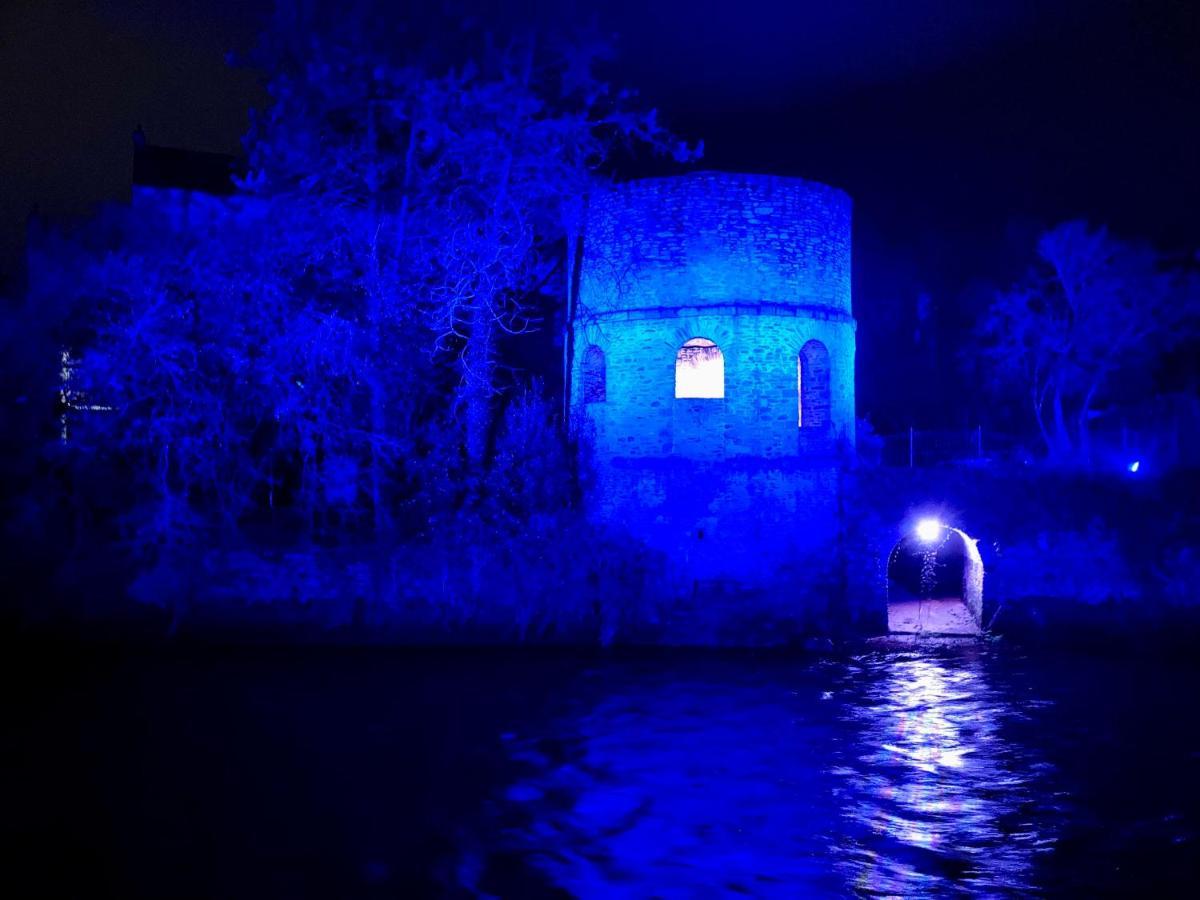 Suite Kassiopee, Romantisme, Balneo, Sauna Quimperlé Exteriér fotografie